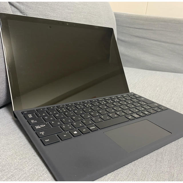 Microsoft(マイクロソフト)のSurface pro7/タイプカバー同梱版+surfacepen付 スマホ/家電/カメラのPC/タブレット(ノートPC)の商品写真