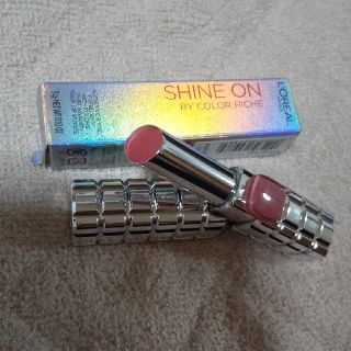 ロレアルパリ(L'Oreal Paris)のロレアル  パリ シャインオン 905 ティーローズエタニティエ(口紅)