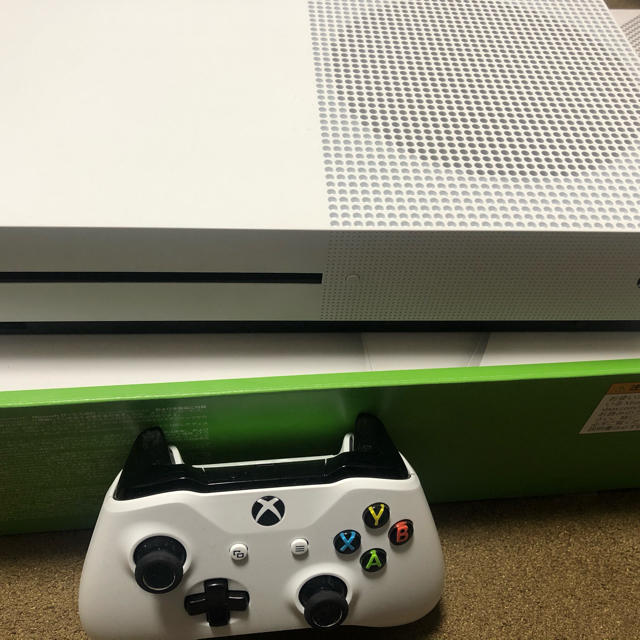 Kaneez様専用　Microsoft Xbox One S 1TB 美品のサムネイル