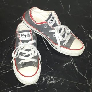 コンバース(CONVERSE)のCONVERSE☆スニーカー（グレー×レッド）23cm☆(スニーカー)