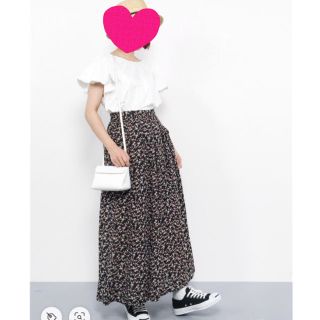 ヘザー(heather)の美品 大人気 Heather ヴィンテージ小花柄マキシスカンツ(その他)