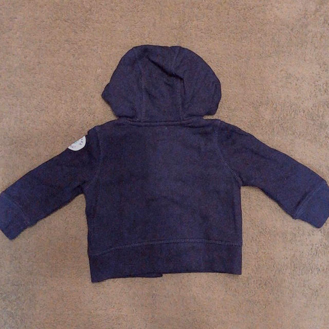 babyGAP(ベビーギャップ)の【未使用品】babyGAP パーカー 3 - 6M キッズ/ベビー/マタニティのベビー服(~85cm)(トレーナー)の商品写真