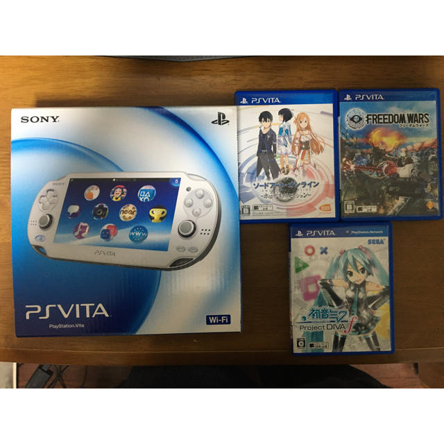 psvita カセット3つ