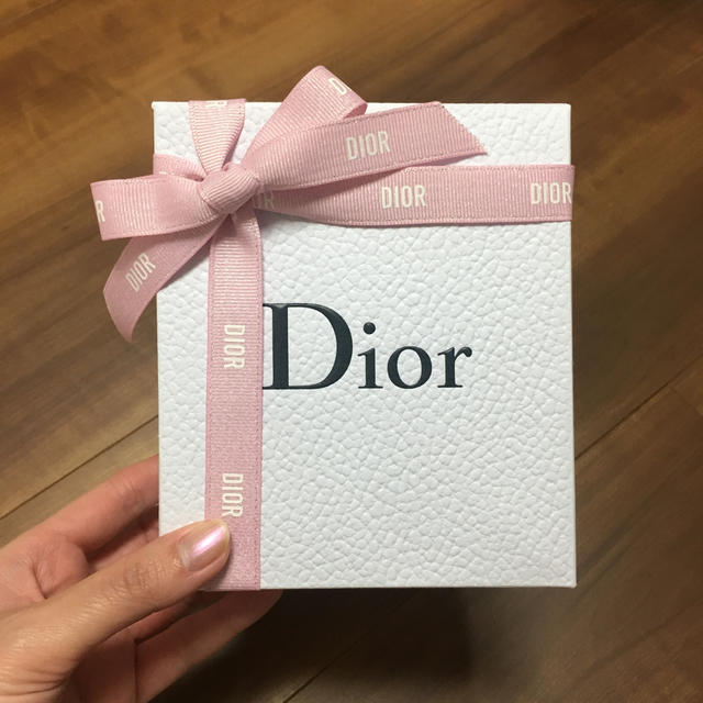 Dior(ディオール)のDior ショッパー×2 紙箱×1 レディースのバッグ(ショップ袋)の商品写真