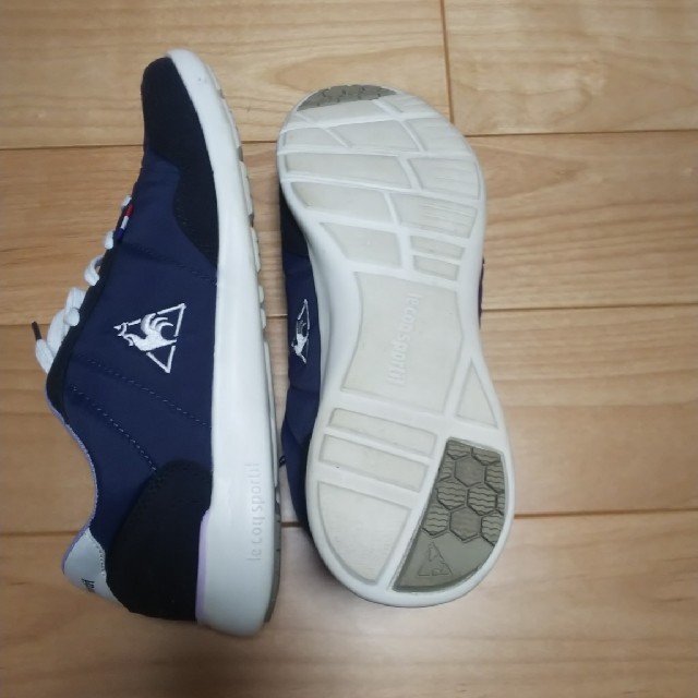 le coq sportif(ルコックスポルティフ)のle coq sportif  ネイビー スニーカー(25センチ) レディースの靴/シューズ(スニーカー)の商品写真