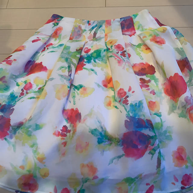 M'S GRACY(エムズグレイシー)のエムズグレイシー ♡水彩画スカート レディースのスカート(ひざ丈スカート)の商品写真
