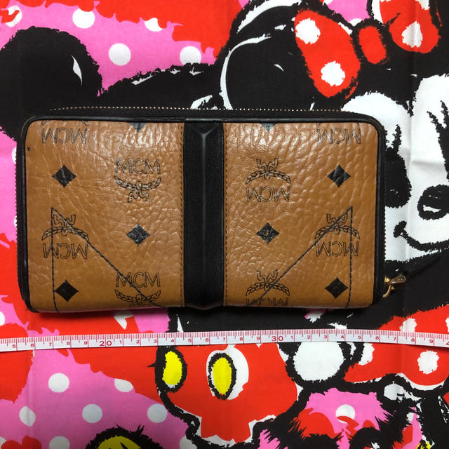 MCM(エムシーエム)のMCM エムシーエム　男女兼用　レザー・長財布　正規品 メンズのファッション小物(長財布)の商品写真