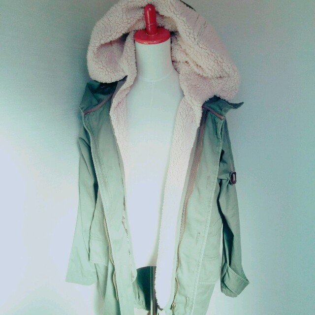 w closet(ダブルクローゼット)のボア付き モッズコート レディースのジャケット/アウター(モッズコート)の商品写真