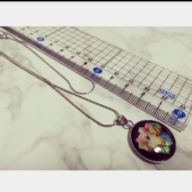 七宝焼きネックレス花模様 レディースのアクセサリー(ネックレス)の商品写真