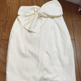 トランテアンソンドゥモード(31 Sons de mode)の31 おリボンホワイトスカート(ひざ丈スカート)