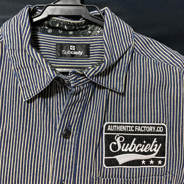 Subciety(サブサエティ)のSubciety☆EMBLEM SHIRT メンズのトップス(シャツ)の商品写真