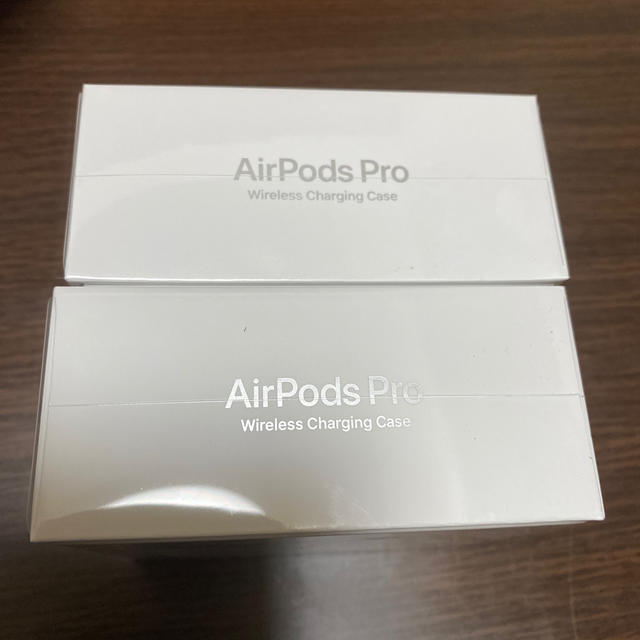 Apple - 【期間限定出品】AirPods Pro（エアポッド）型番：MWP22J/A