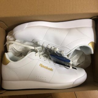 リーボック(Reebok)の☆新品未使用☆ REEBOK ROYAL CHARM 24.5cm リーボック(スニーカー)