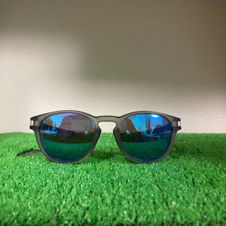 オークリー(Oakley)のOakley サングラス　ラッチ　偏光レンズ(サングラス/メガネ)