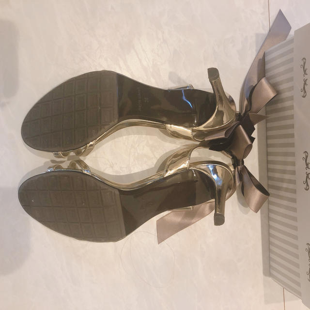 mayla classic レヴァ ゴールド レディースの靴/シューズ(ミュール)の商品写真