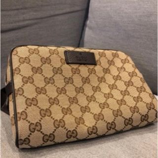 グッチ(Gucci)のGUCCI ウエストポーチ(ボディーバッグ)