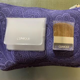 クリニーク(CLINIQUE)の未使用  クリニーク パウダーブラシ匿名取引(ブラシ・チップ)