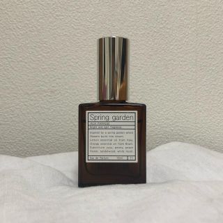 オゥパラディ(AUX PARADIS)のAUXPARADIS オゥパラディ スプリングガーデン 15ml(ユニセックス)