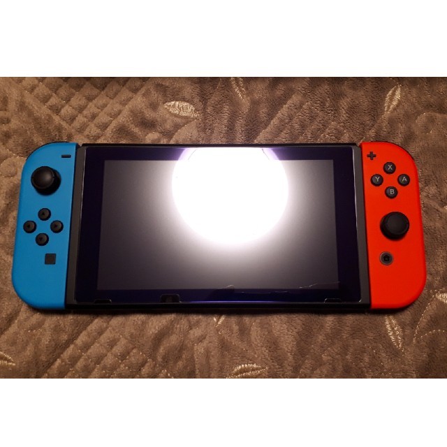 Nintendo Switch(ニンテンドースイッチ)のNintendo Switch Joy-Con (L) ネオンブルー/ (R)  エンタメ/ホビーのゲームソフト/ゲーム機本体(家庭用ゲーム機本体)の商品写真