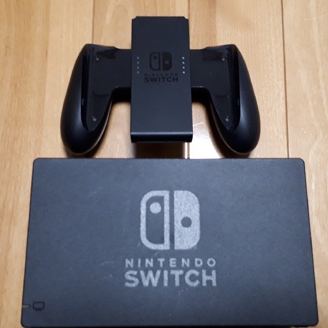 Nintendo Switch(ニンテンドースイッチ)のNintendo Switch Joy-Con (L) ネオンブルー/ (R)  エンタメ/ホビーのゲームソフト/ゲーム機本体(家庭用ゲーム機本体)の商品写真