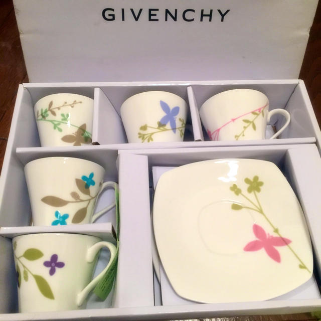 GIVENCHY(ジバンシィ)のGIVENCHY   インテリア/住まい/日用品のキッチン/食器(グラス/カップ)の商品写真