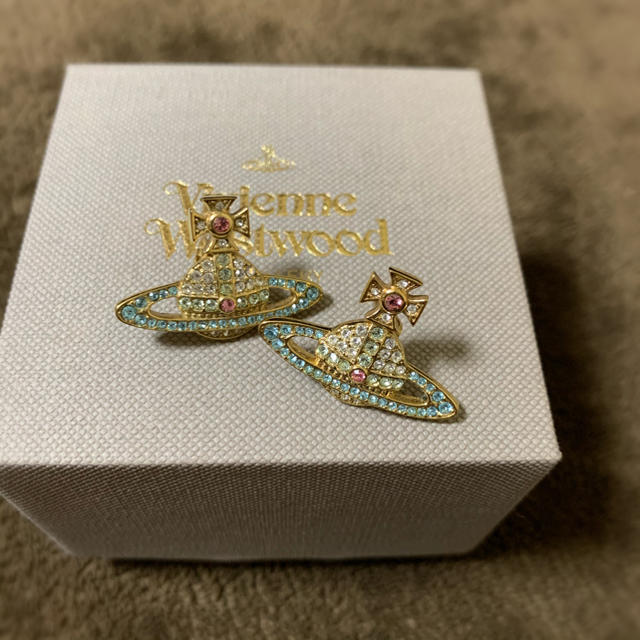 【値下げ】Vivienne Westwood ピアス ラインストーン 箱付きラインストーン