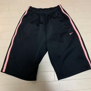 ナイキ(NIKE)の【NIKE】 良品　日本製 ナイキ レディース ハーフパンツ ジャージ　M(ハーフパンツ)