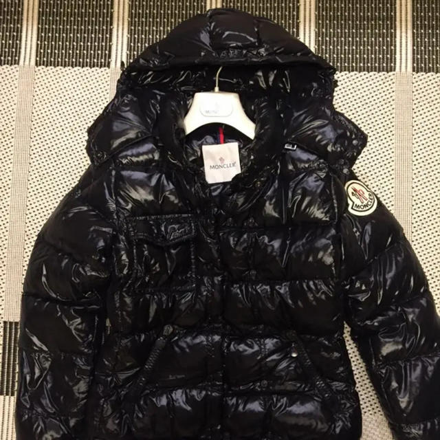 レディースMONCLER モンクレール　ダウンジャケット　レディース