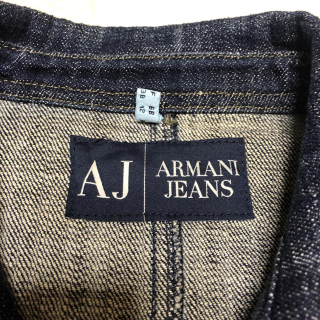 ARMANI JEANS(アルマーニジーンズ)の38M～Lアルマーニドレープデニムジャケット完売ストレッチデニムで着心地良い～ レディースのジャケット/アウター(Gジャン/デニムジャケット)の商品写真