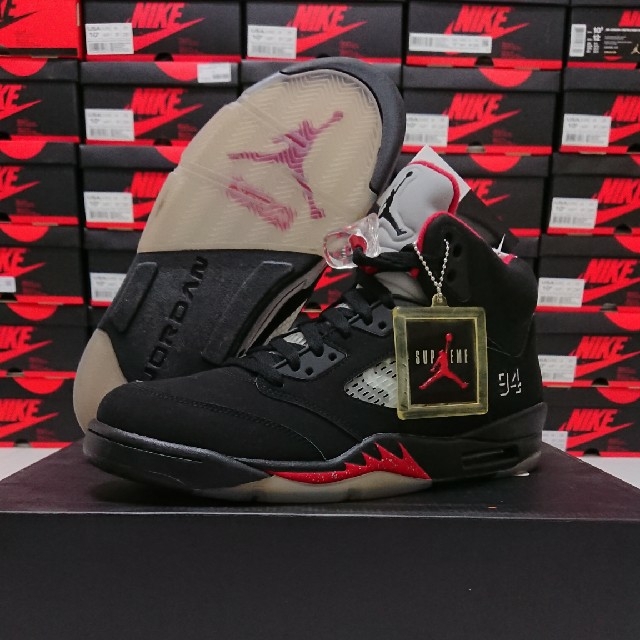 285㎝US105購入先新品未使用 28.5 JORDAN5 シュプリーム ジョーダン Supreme