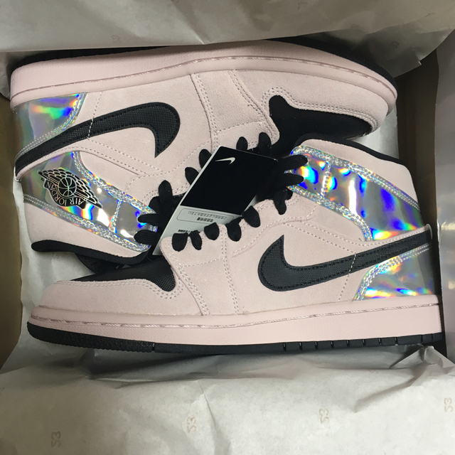 新品 NIKE WMNS AIR JORDAN 1 MID　Chrome