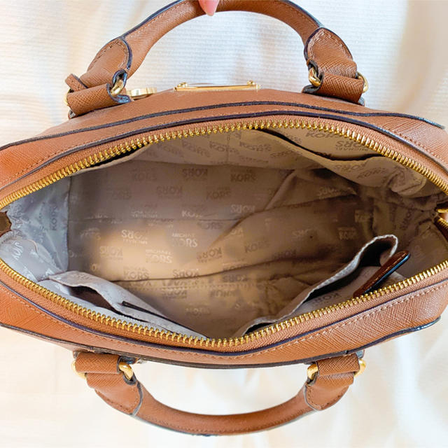 Michael Kors(マイケルコース)のMICHAEL KORS ハンドバッグ レディースのバッグ(ハンドバッグ)の商品写真