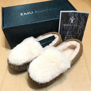 エミュー(EMU)の値下げ☆新品☆ EMU Australia CAIRNS REVERSE FUR(スリッポン/モカシン)