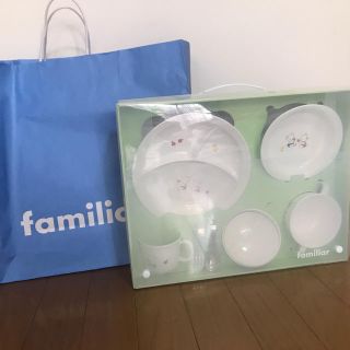 ファミリア(familiar)の新品　ファミリア　食器Aセット(離乳食器セット)