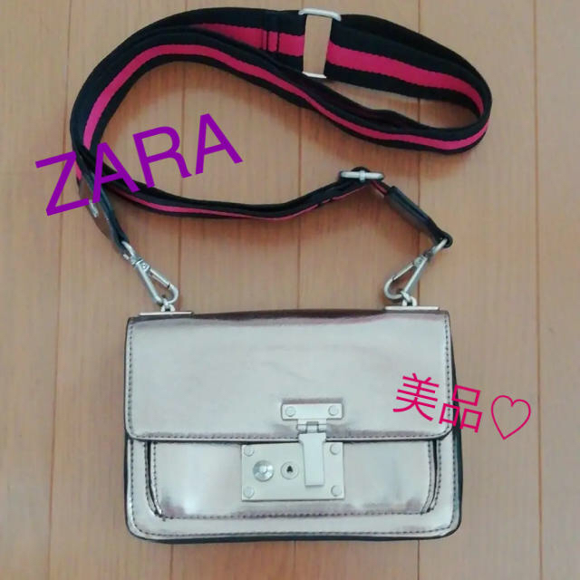 ZARA(ザラ)の【ZARA】メタリックショルダー♡ レディースのバッグ(ショルダーバッグ)の商品写真