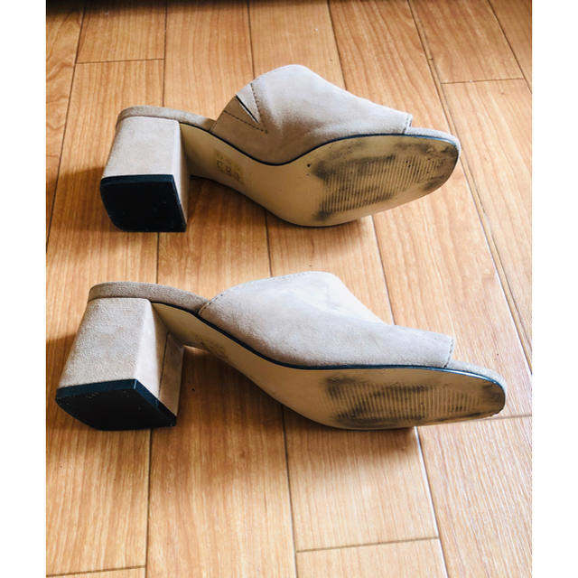 ALDO(アルド)のベージュ スエード サンダル ALDO 23cm レディースの靴/シューズ(サンダル)の商品写真