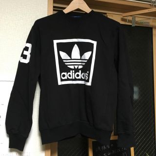 アディダス(adidas)のadidasパーカー(パーカー)