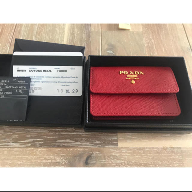 新品格安 プラダ PRADA カードケース SAFFIANO TRIANGOLO