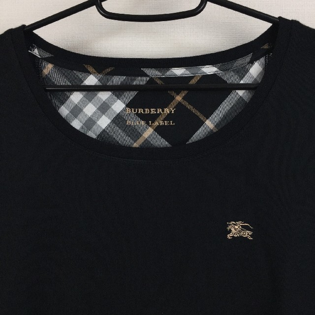 BURBERRY BLUE LABEL(バーバリーブルーレーベル)の美品 BURBERRY BLUE LABEL 長袖Tシャツ ブラック サイズ38 レディースのトップス(Tシャツ(長袖/七分))の商品写真