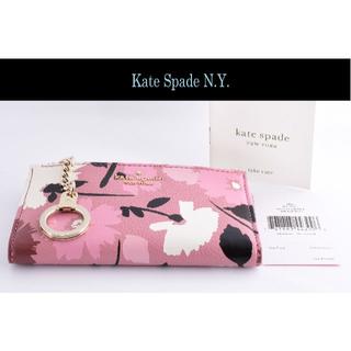 ケイトスペードニューヨーク(kate spade new york)のケイトスペード 新品♡フローラル ピンク 可愛い パスケース キー リング付き！(名刺入れ/定期入れ)