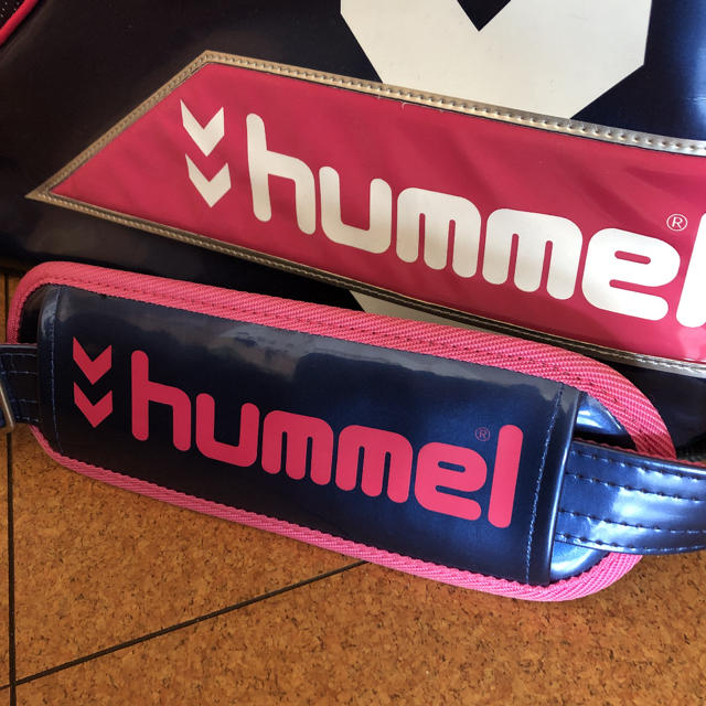 hummel(ヒュンメル)のhummelエナメルバッグ スポーツ/アウトドアのサッカー/フットサル(その他)の商品写真