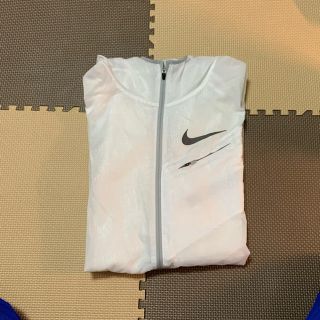 ナイキ(NIKE)のナイキ ウインドブレーカー (ウェア)