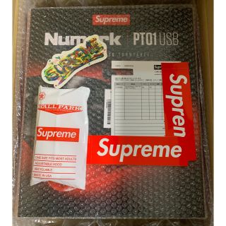 シュプリーム(Supreme)のsupreme Numark PT01 Portable ターンテーブル(ターンテーブル)