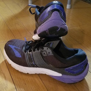 ブルックス(Brooks)のブルックス　スニーカー(スニーカー)