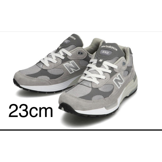 New Balance(ニューバランス)のnew  balance M992 GR 23com 新品未使用  レディースの靴/シューズ(スニーカー)の商品写真