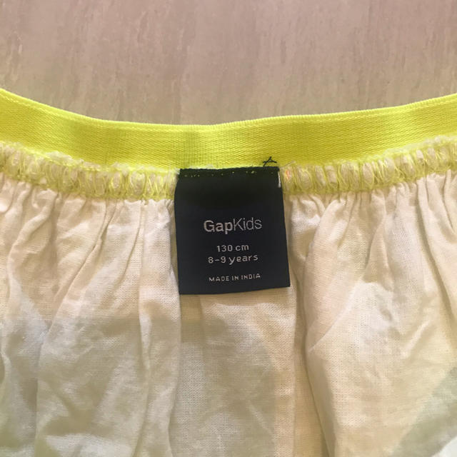 GAP Kids(ギャップキッズ)のGAP スカート  レース　130 キッズ/ベビー/マタニティのキッズ服女の子用(90cm~)(スカート)の商品写真