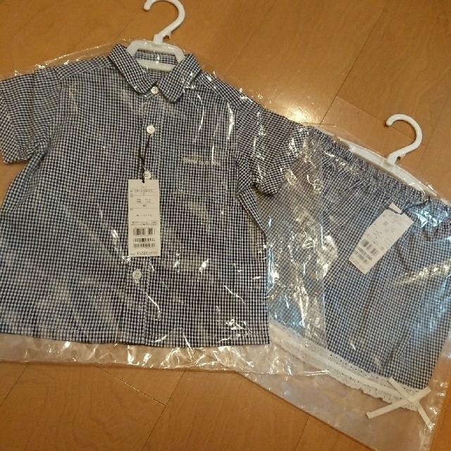 COMME CA DU MODE(コムサデモード)のコムサデモード半袖チェックシャツ80 スカート80 キッズ/ベビー/マタニティのベビー服(~85cm)(その他)の商品写真