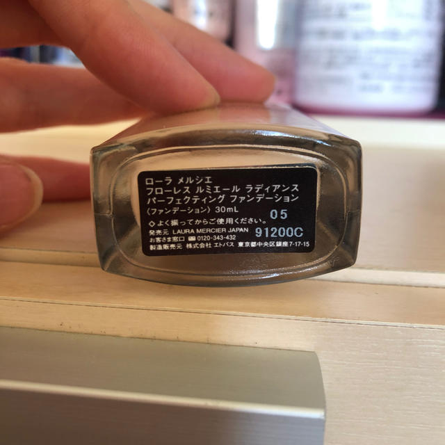 laura mercier(ローラメルシエ)のローラメルシエ　ファンデーション コスメ/美容のベースメイク/化粧品(ファンデーション)の商品写真