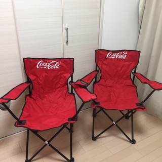 コカコーラ(コカ・コーラ)の折り畳み椅　コカコーラ非売品2脚(折り畳みイス)