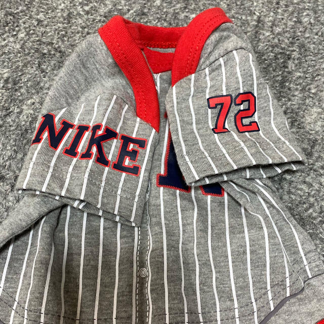 NIKE(ナイキ)のNIKEボディースーツ キッズ/ベビー/マタニティのベビー服(~85cm)(肌着/下着)の商品写真